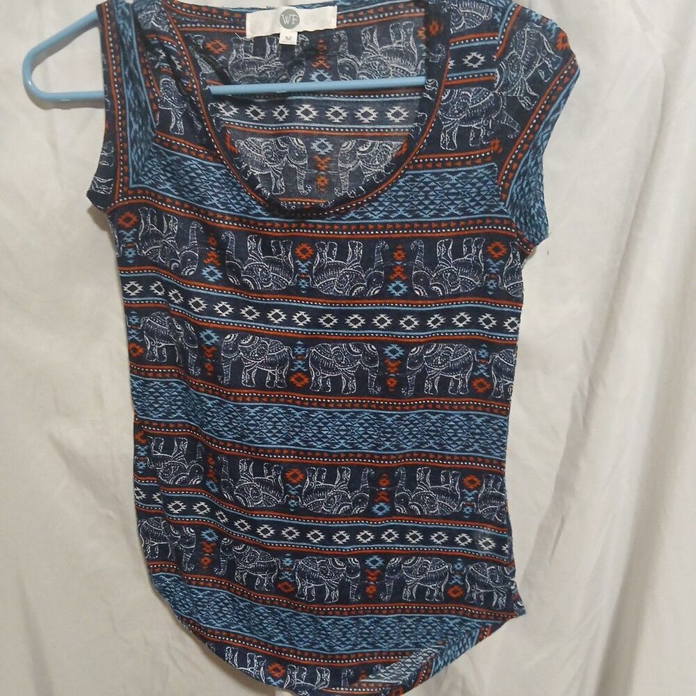 Wf Womans Shirt Size M With Elephants  On It Tunic Top